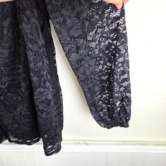 Women's Torrid Elegant Black Lace Long Sleeve Women's Top Sizd 3X/3XL - Picture 5 of 9